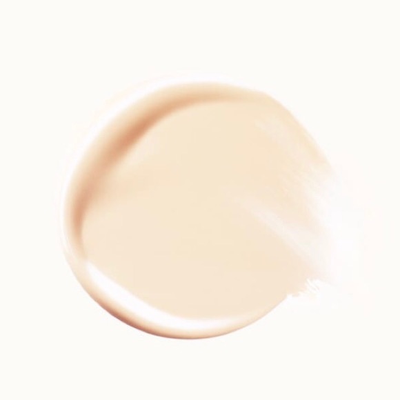 Rare Beauty Liquid Touch Brightening Concealer in 100W - Picture 4 of 4